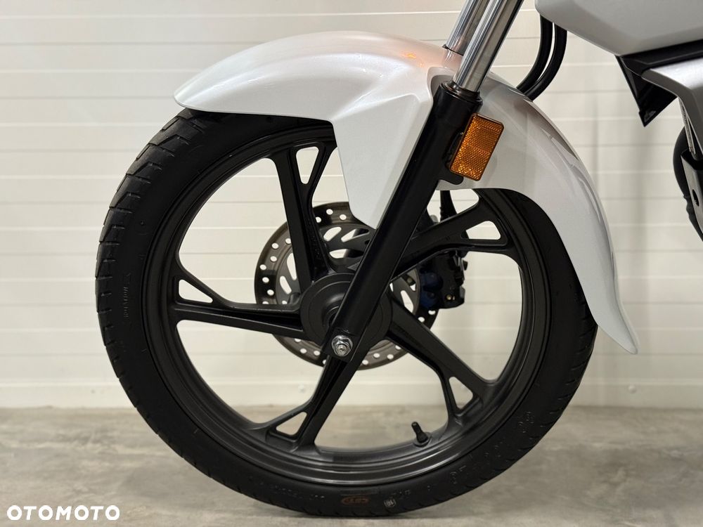 Honda CB - 22
