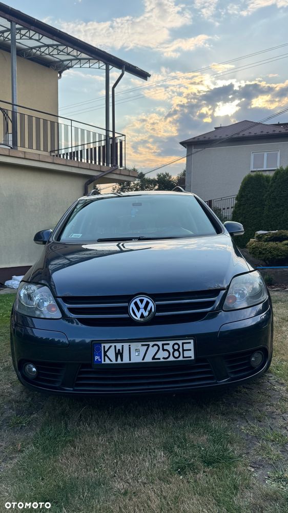 Volkswagen Golf Plus 2.0 TDI Comfortline - 8