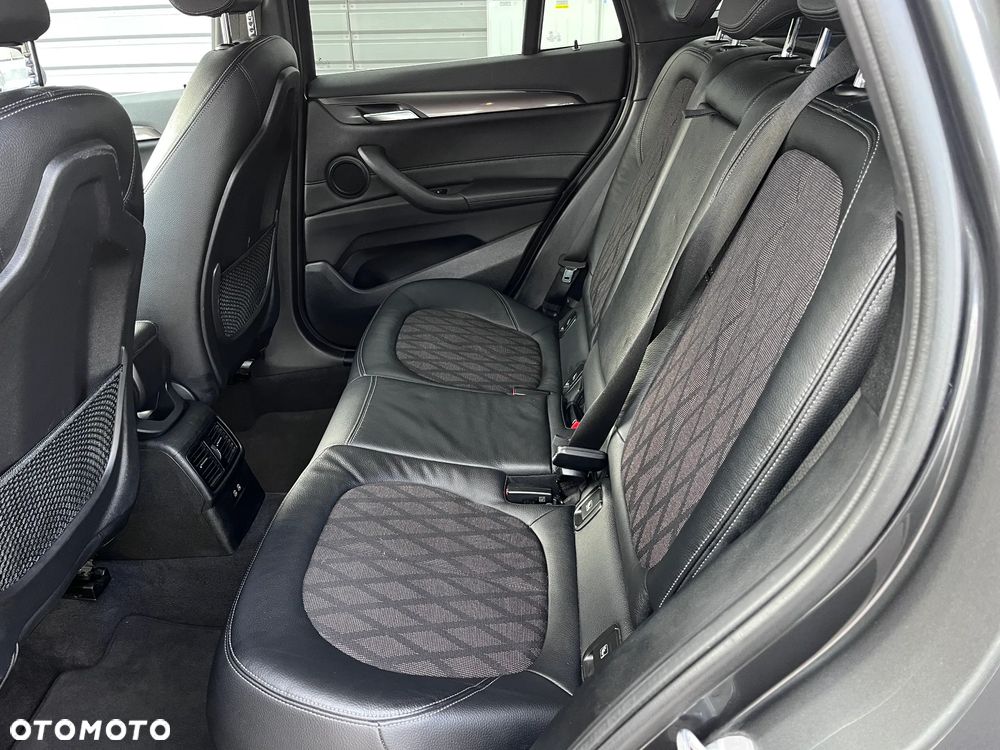 BMW X1 sDrive18d sport - 14
