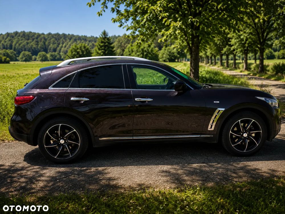 Infiniti FX FX30d S Premium - 6