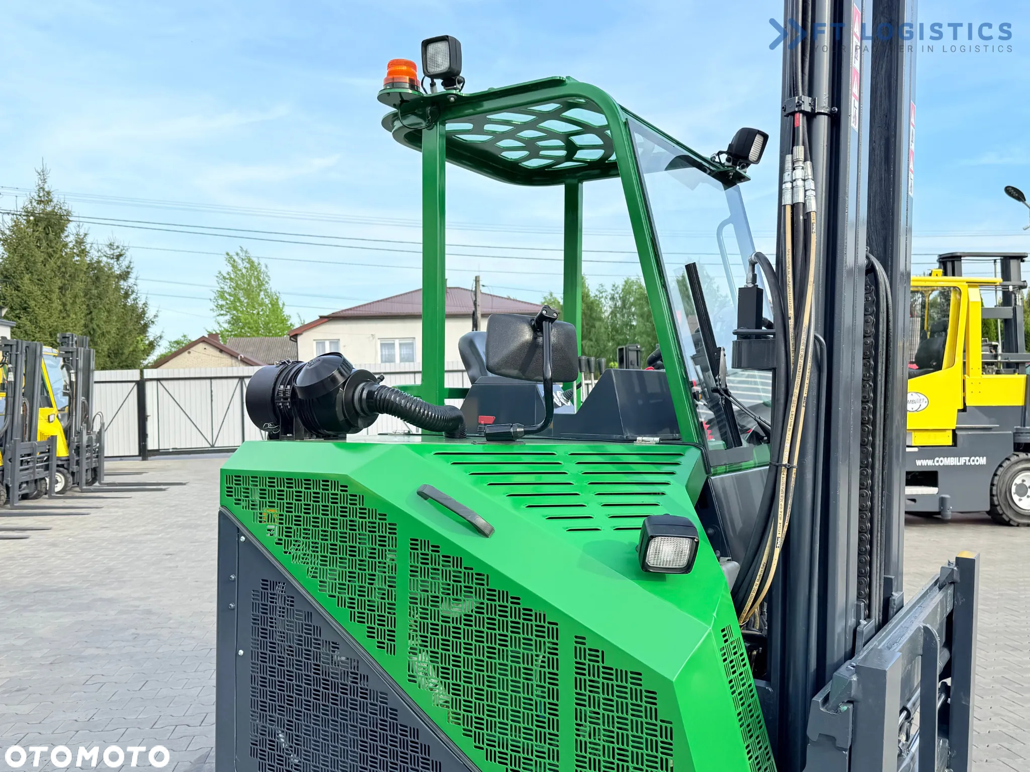 Combilift C3000CB / GAZ / TRIPLEX - 6500MM / WOLNY SKOK / POZYCJONER / PRZESUW BOCZNY / STAN IDEALNY - 9
