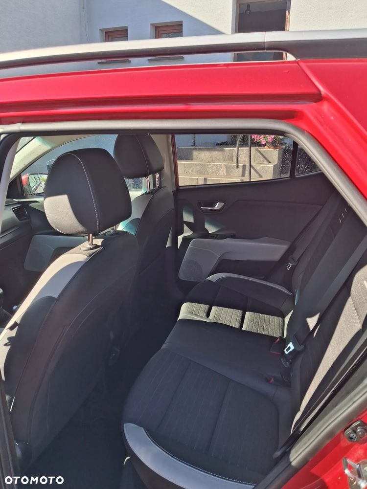Kia Stonic - 10