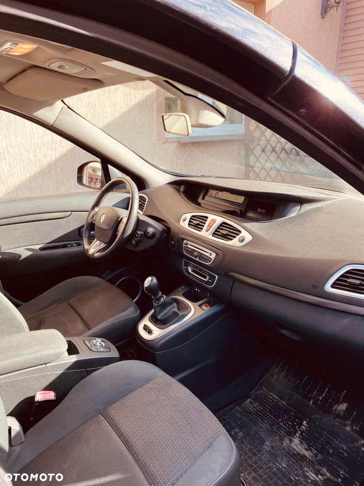 Renault Scenic - 2