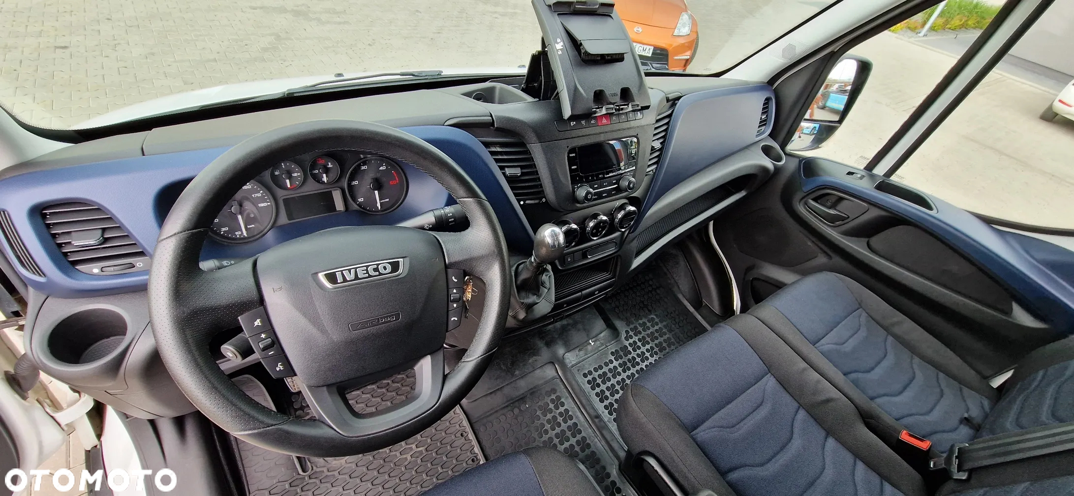 Iveco DAILY 35S18 - 12