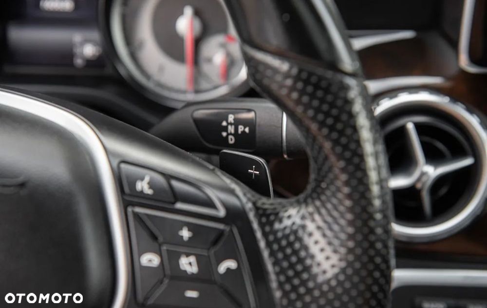 Mercedes-Benz GLA 250 4Matic 7G-DCT AMG Line - 24