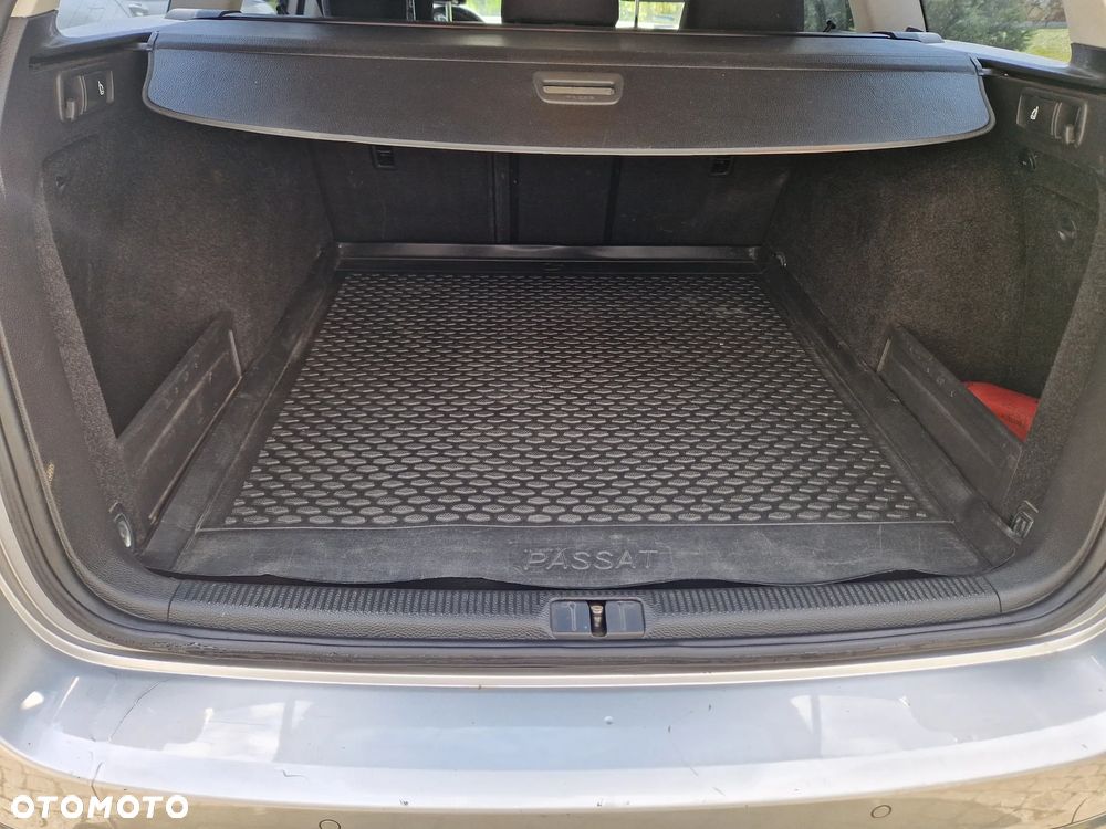 Volkswagen Passat 2.0 TDI Comfortline DSG - 18