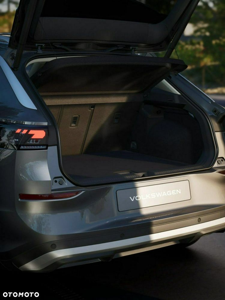 Volkswagen T-Roc - 8