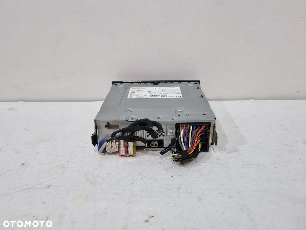 AUDI A3 8V Q2 CZYTNIK MMI RADIO MULTIMEDIA 81A035183 - 4