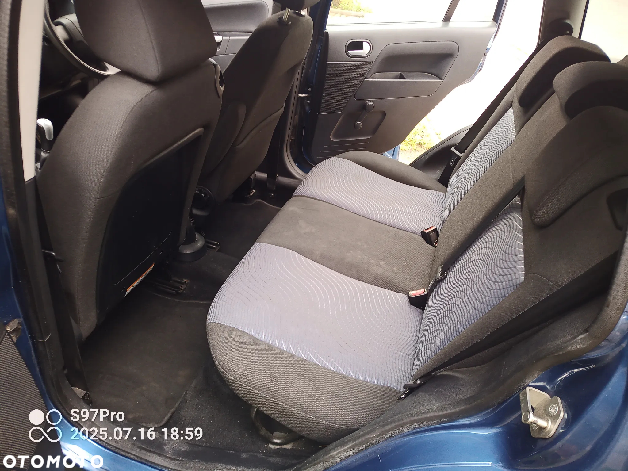 Ford Fusion - 9