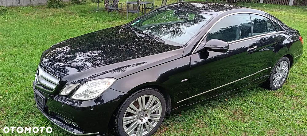 Mercedes-Benz Klasa E 250 CGI BlueEFFICIENCY Automatik Elegance - 16