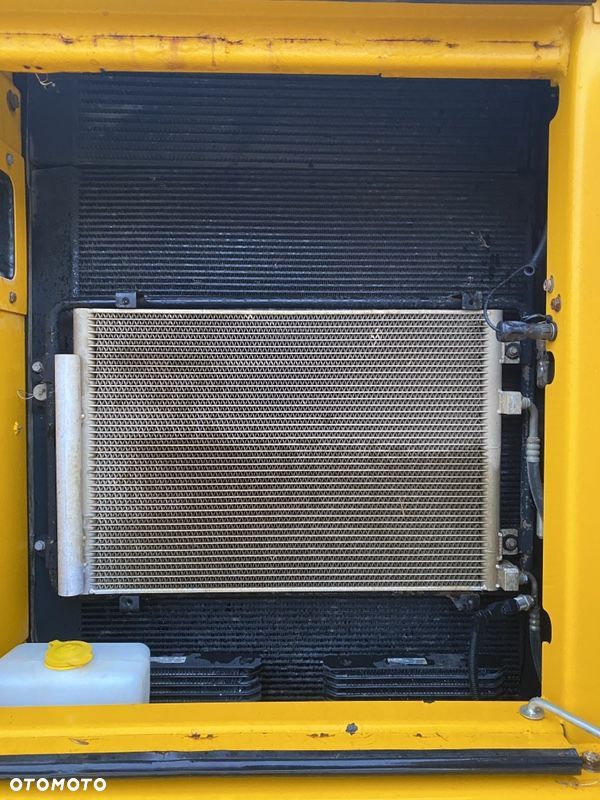 JCB 220 XL - 6