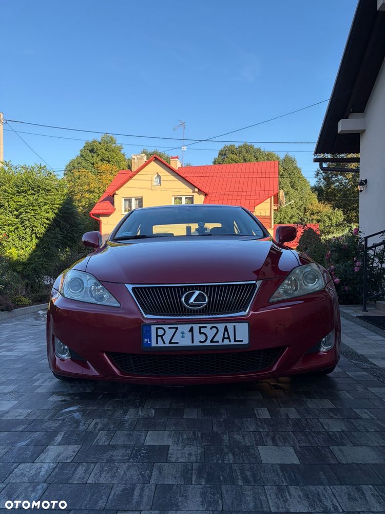 Lexus IS - 3