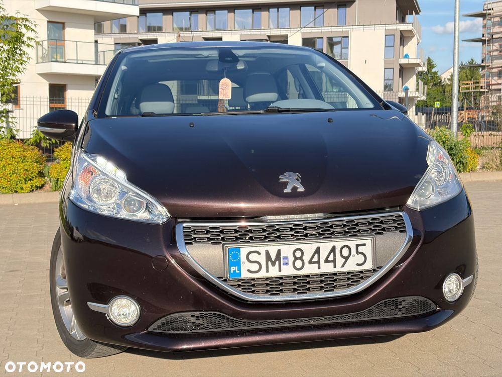 Peugeot 208 1.4 VTi Allure - 17
