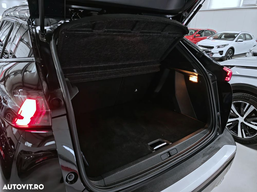 Peugeot 2008 PureTech 130 Stop&Start EAT6 Allure - 29