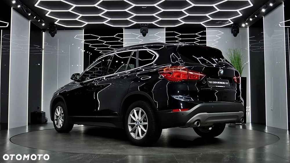 BMW X1 sDrive18d Advantage - 6