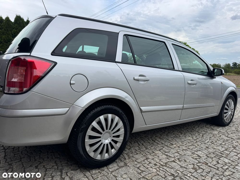 Opel Astra 1.8 Njoy - 12