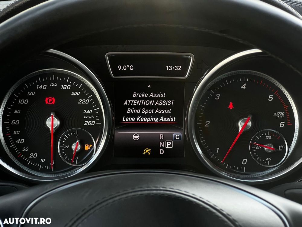 Mercedes-Benz GLS - 27