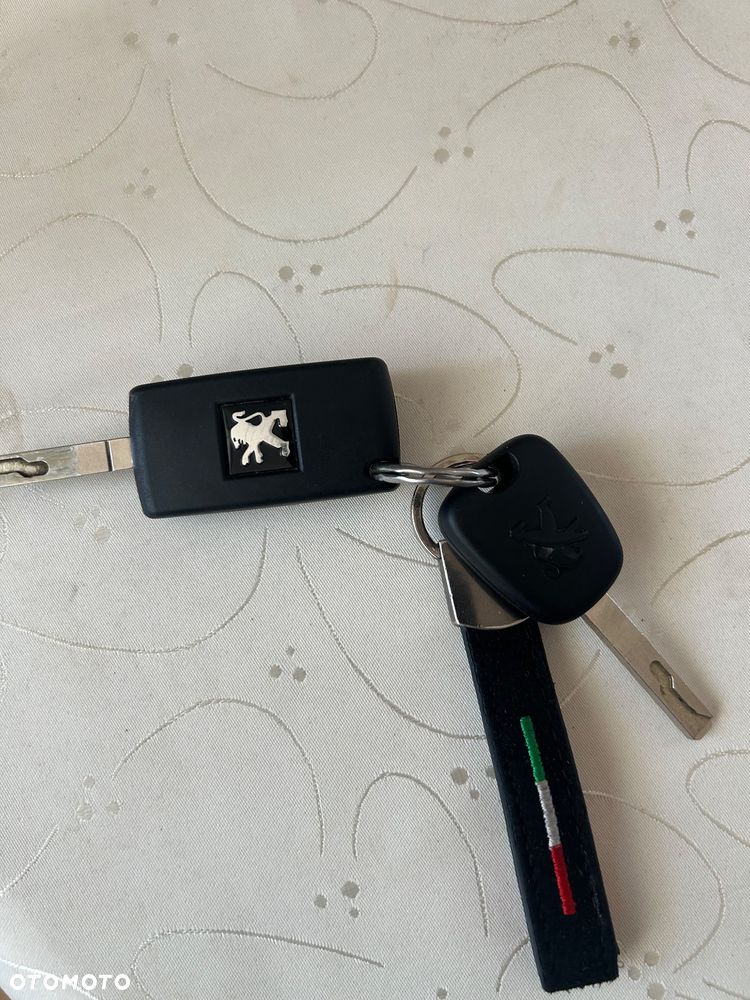 Peugeot PARTNER - 21