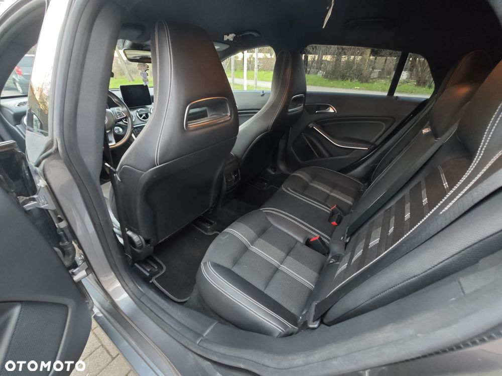Mercedes-Benz CLA 250 7G-DCT UrbanStyle Edition - 5