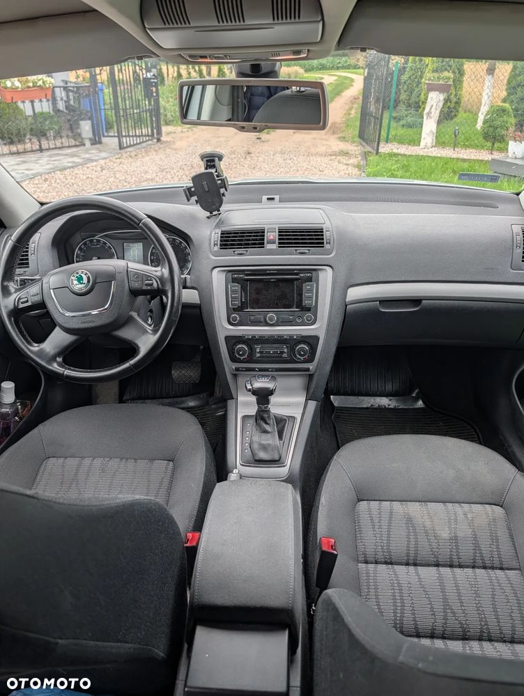 Skoda Octavia 1.6 TDI Ambiente DSG - 3