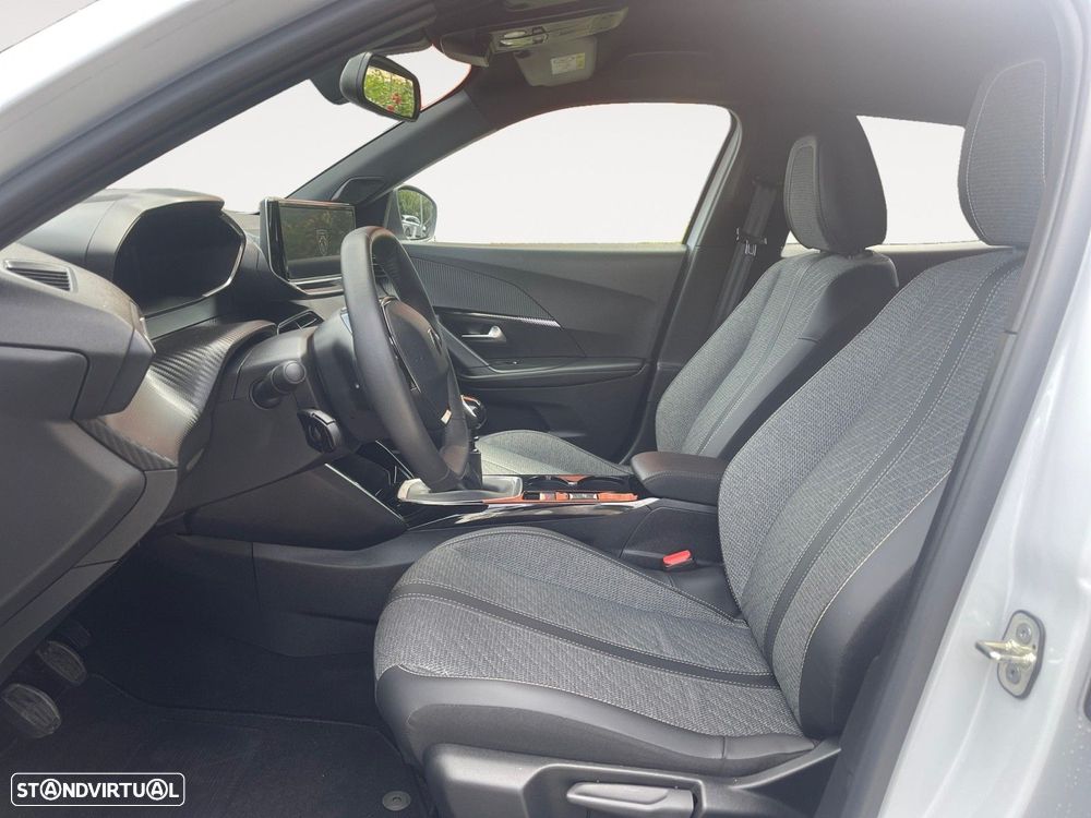 Peugeot 2008 1.2 PureTech Allure - 9