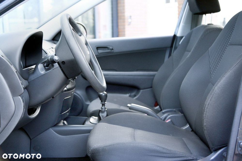 Hyundai i30 1.4 Comfort - 14