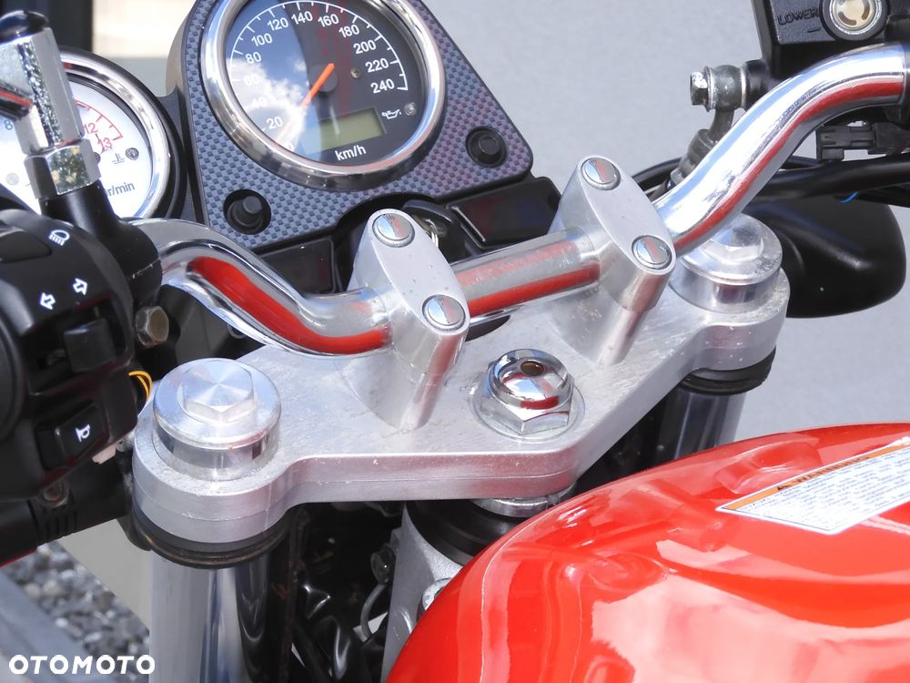 Suzuki SV - 31