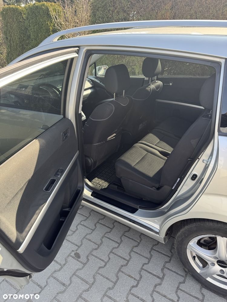 Toyota Corolla Verso 1.8 Sol - 17