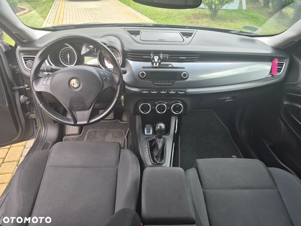 Alfa Romeo Giulietta - 12