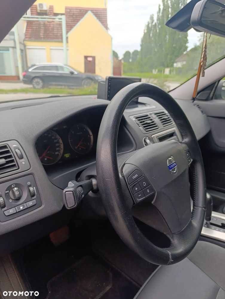 Volvo V50 2.4D5 - 10
