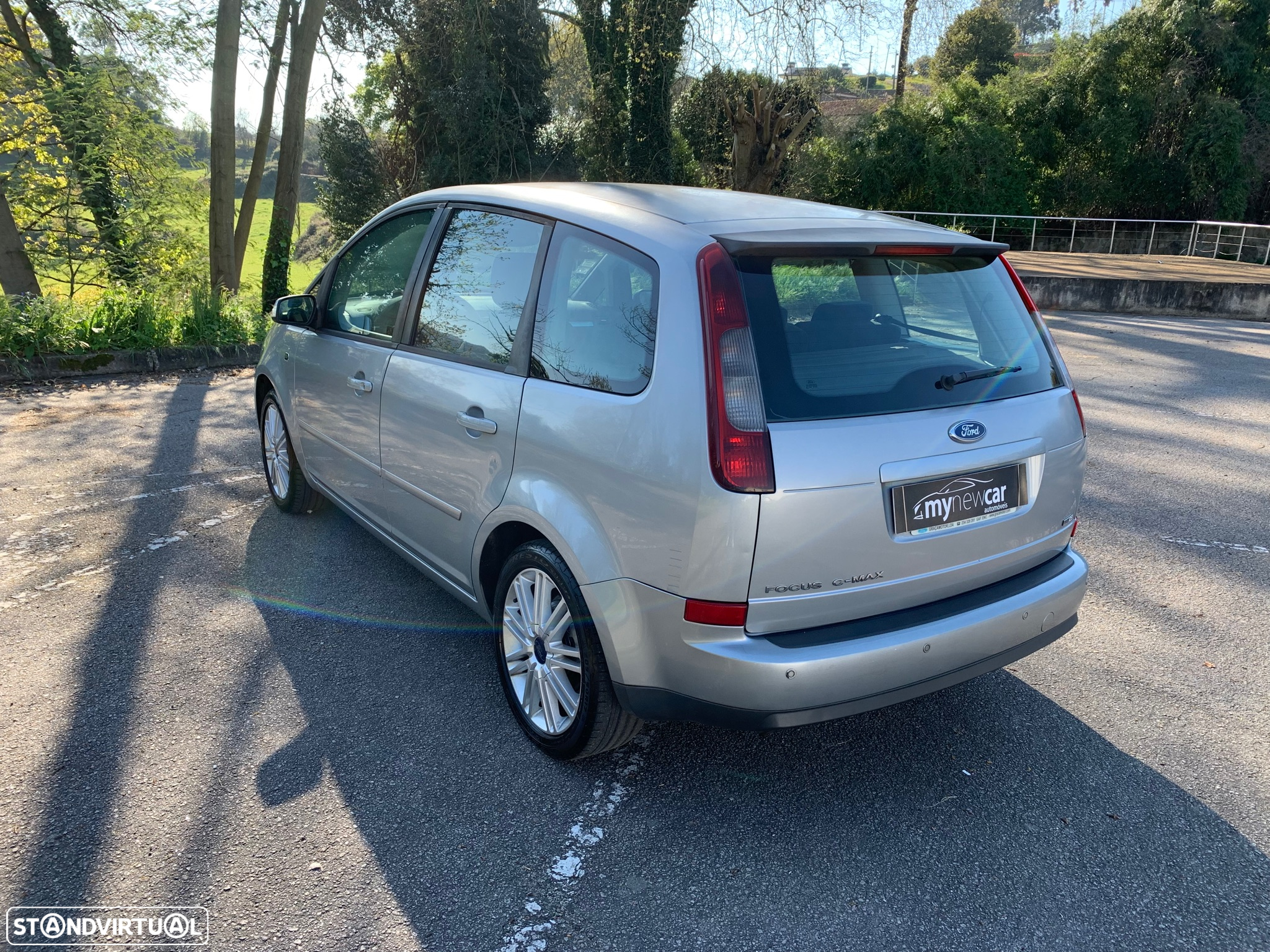 Ford Focus C-Max 1.6 TDCi Ghia - 10