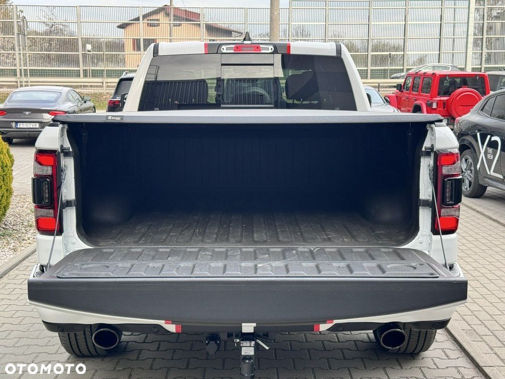 RAM 1500 - 16