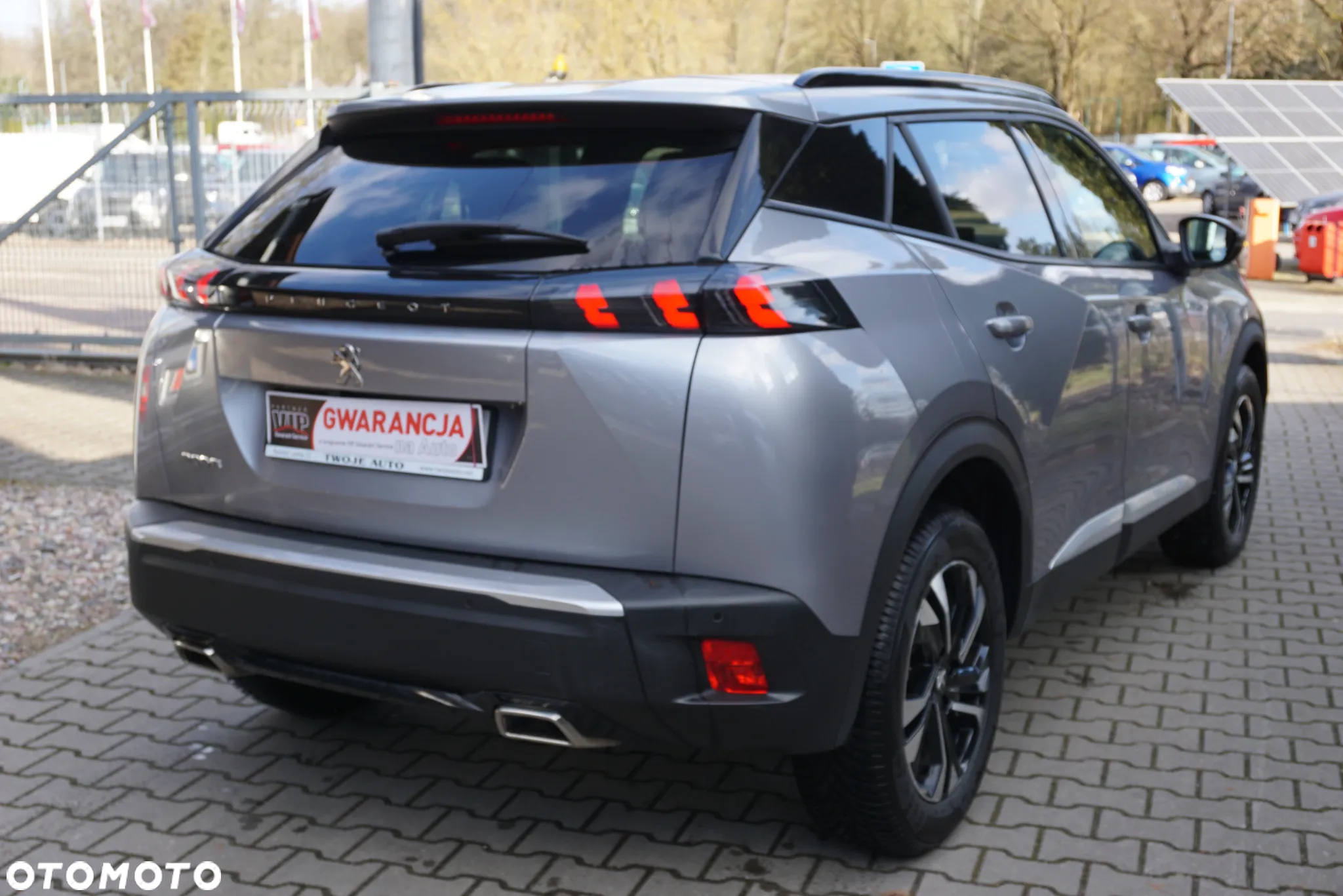 Peugeot 2008 1.2 PureTech GT Pack S&S EAT8 - 3