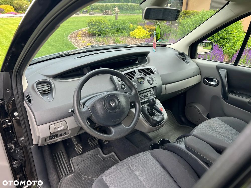 Renault Scenic - 16