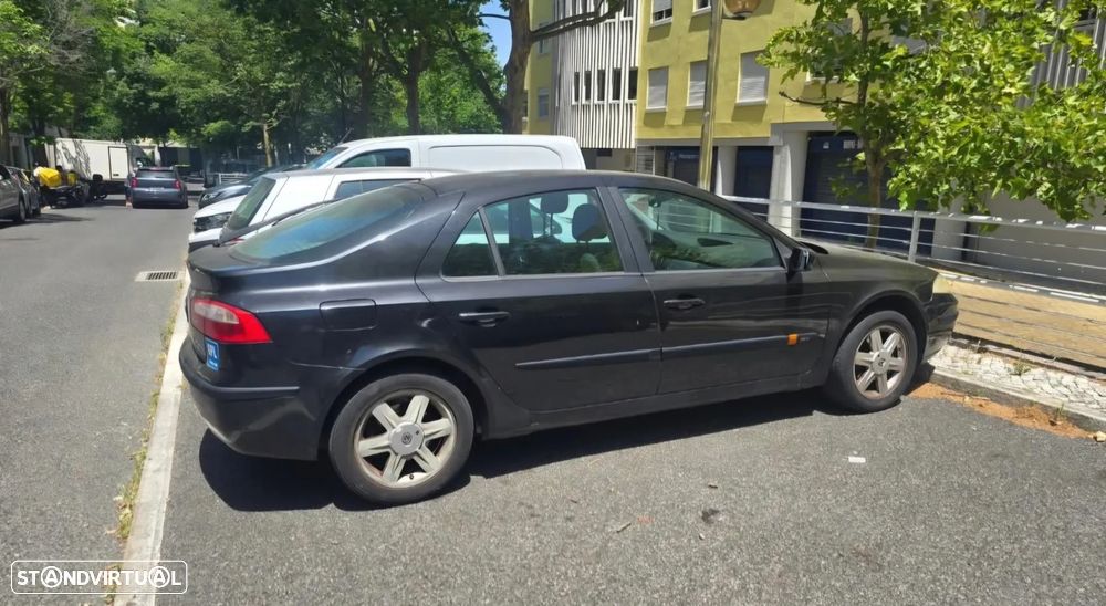 Renault Laguna - 1