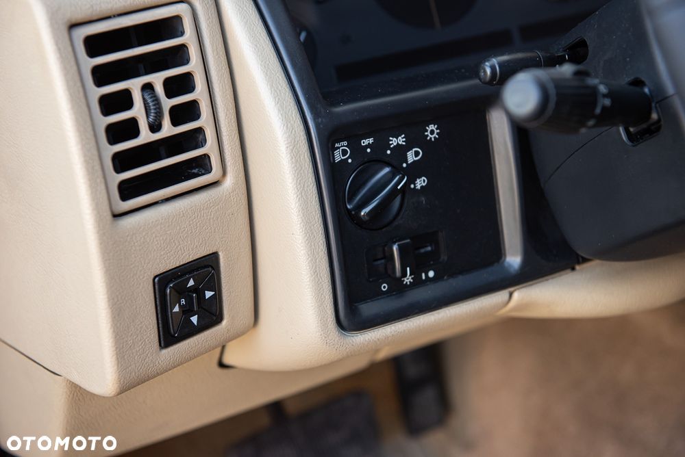Jeep Grand Cherokee - 18