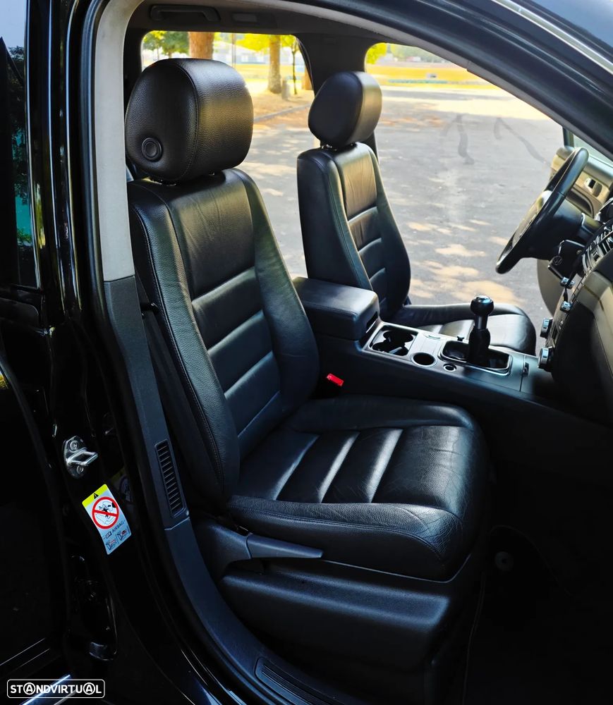 VW Touareg 3.0 TDI V6 - 31