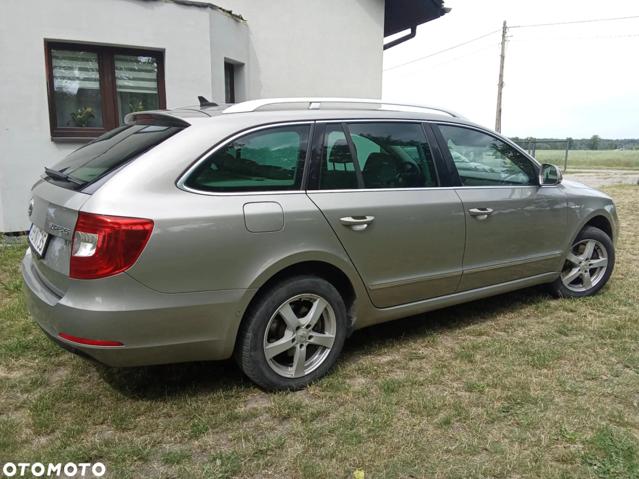 Skoda Superb 2.0 TDI 4x4 L&K DSG - 10