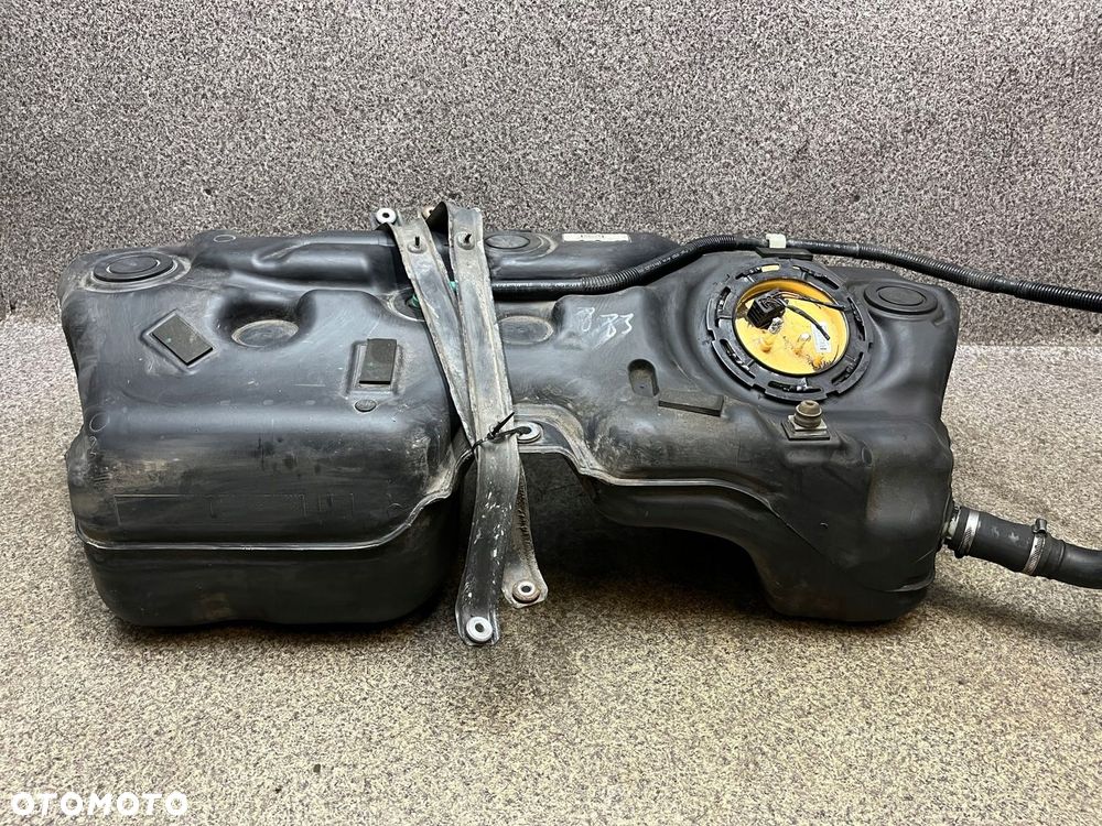 Bak zbiornik pompa pompka wlew paliwa BMW F25 X3 3.0 D N57 2.0 D N47 - 3