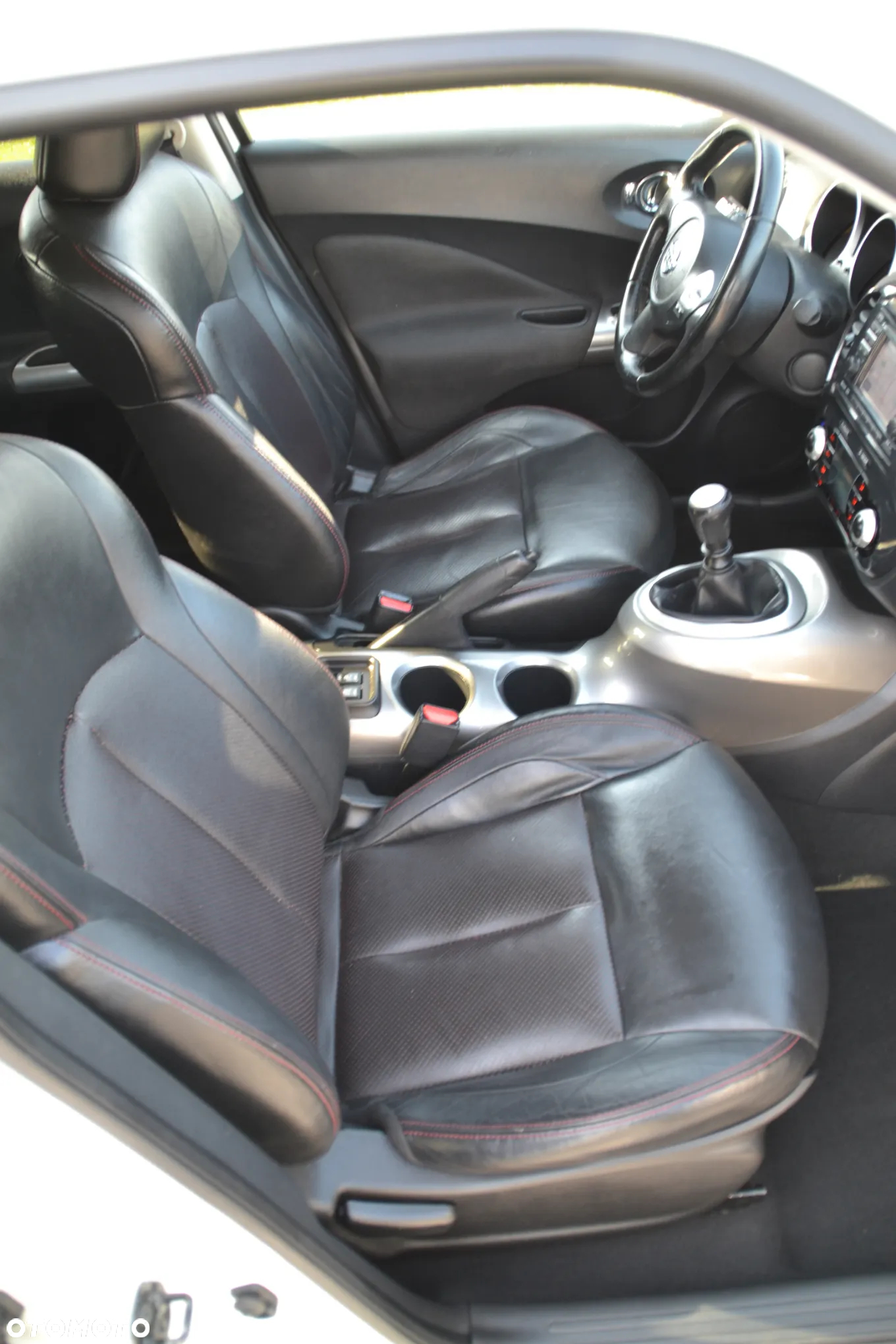 Nissan Juke 1.6 DIG-T Acenta - 33