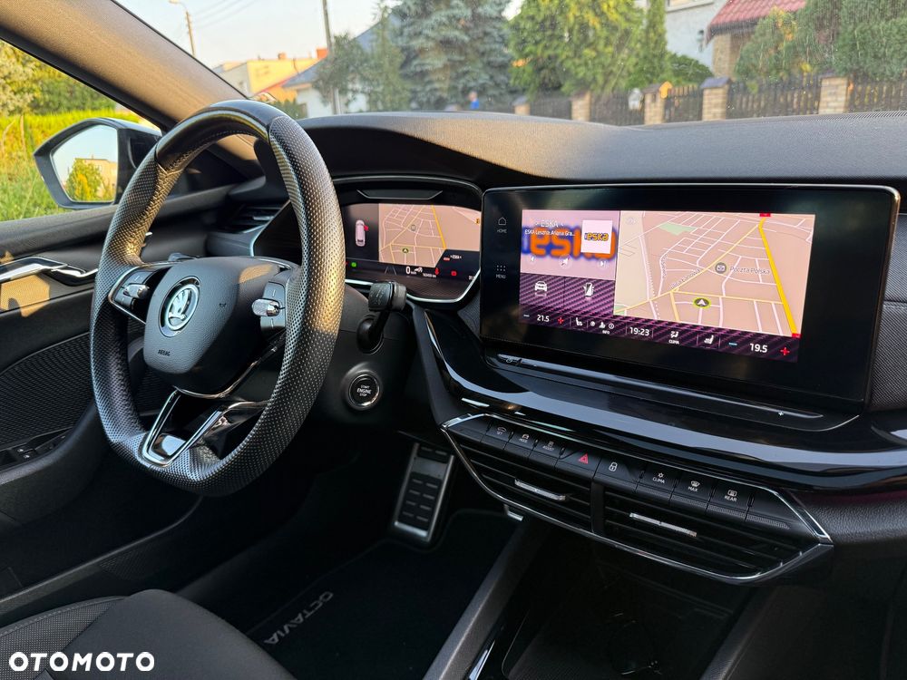 Skoda Octavia 2.0 TDI Sportline DSG - 5