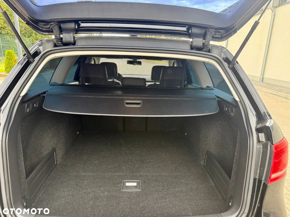 Volkswagen Passat 2.0 TDI Highline - 9
