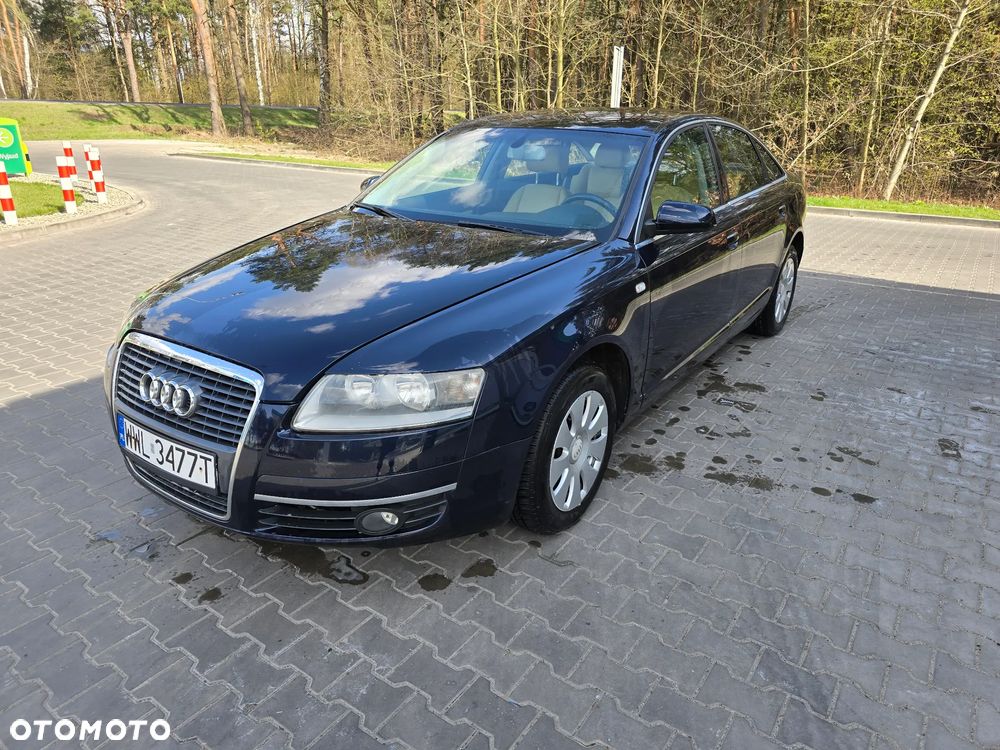 Audi A6 Limousine 2.4 - 6