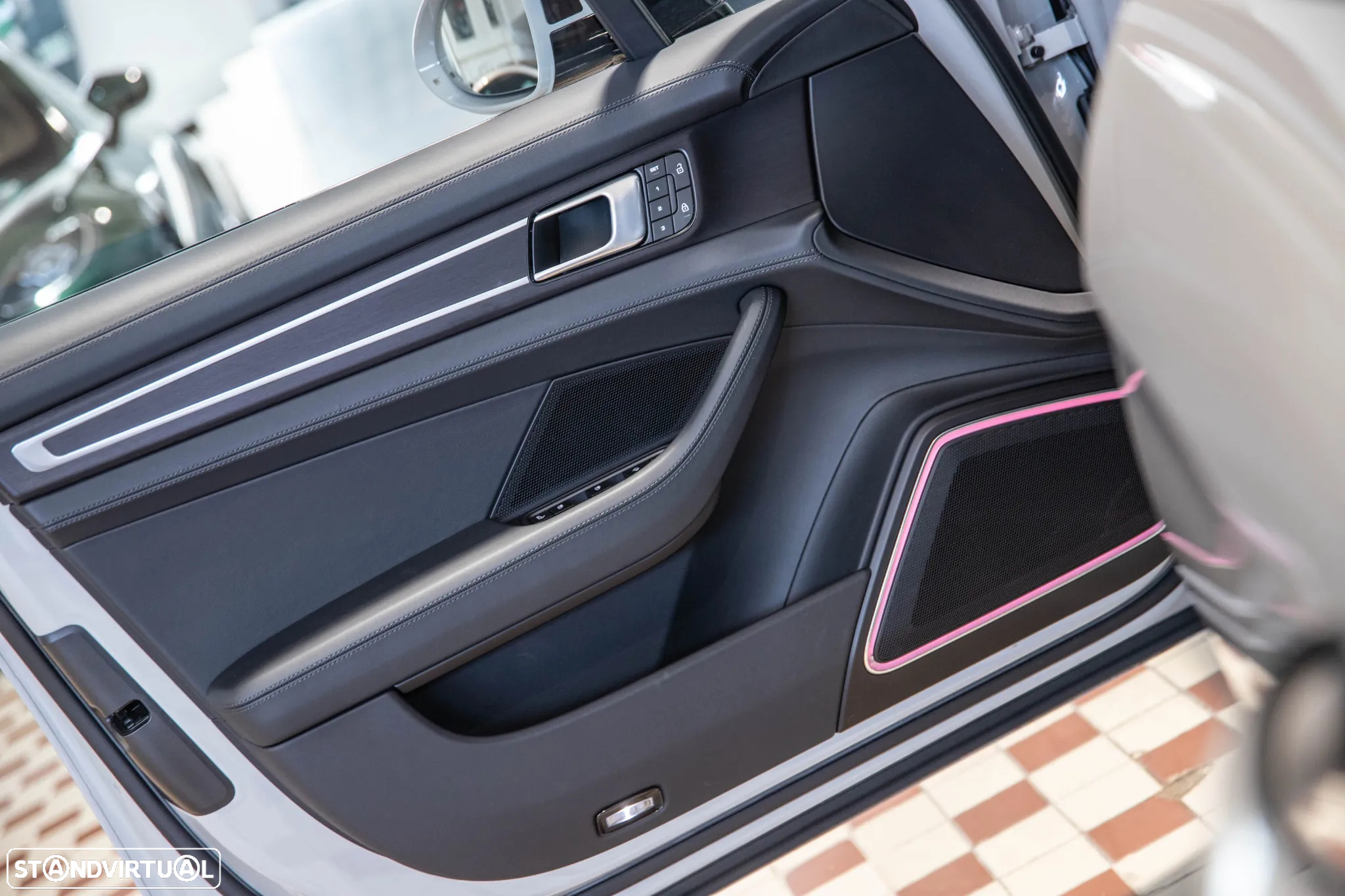 Porsche Panamera Sport Turismo 4 E-Hybrid - 35
