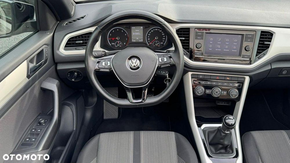 Volkswagen T-Roc - 35