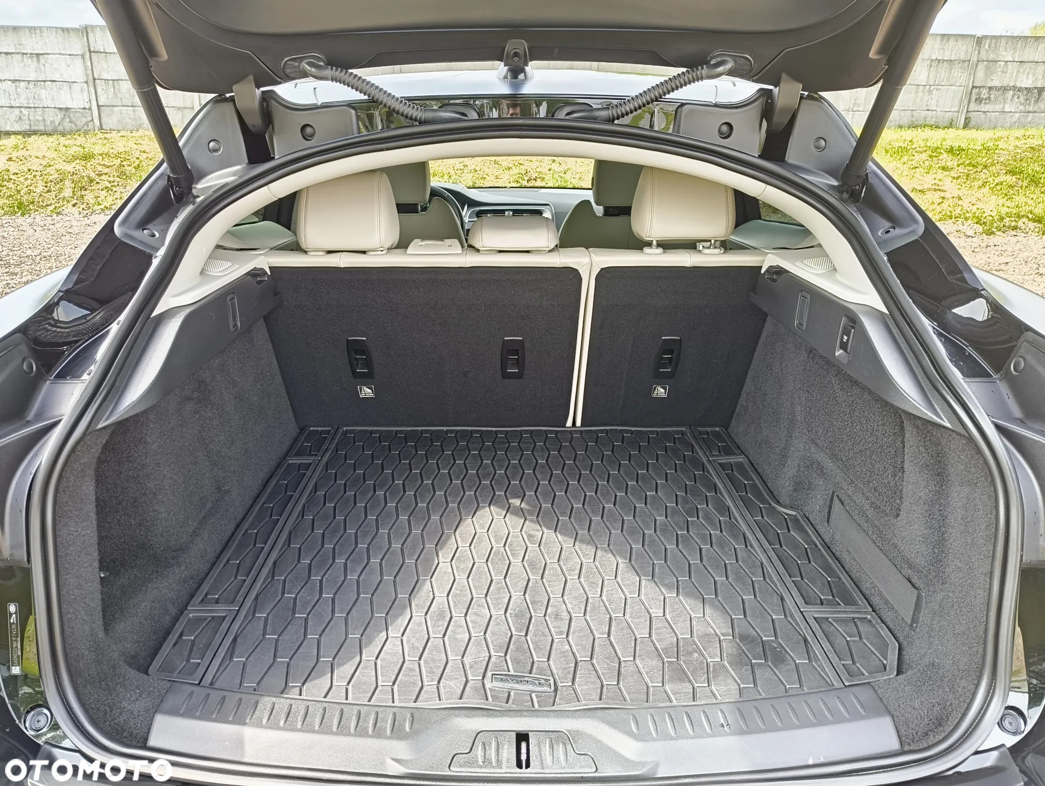 Jaguar I-Pace EV400 AWD HSE - 19