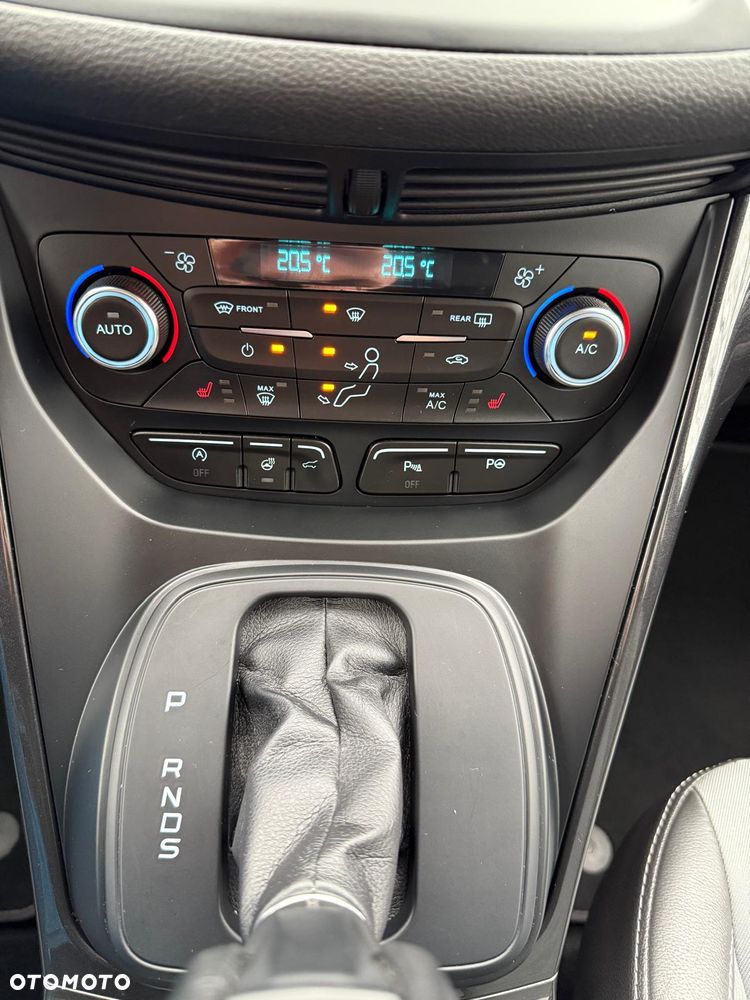 Ford Kuga 1.5 EcoBoost 4x4 Titanium - 35