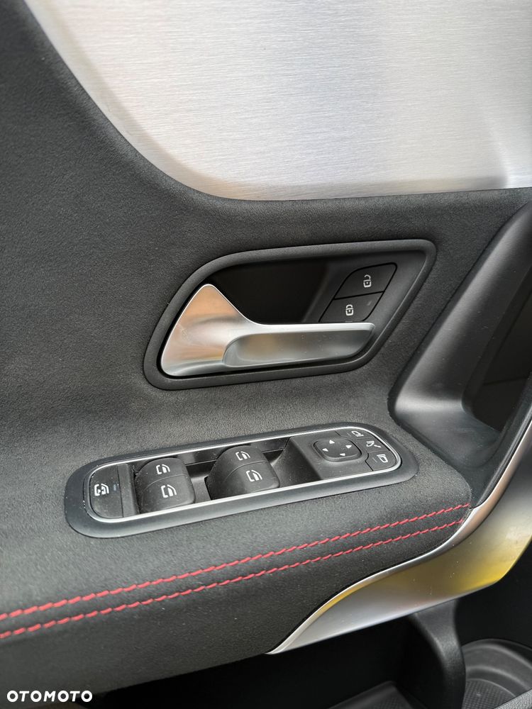 Mercedes-Benz Klasa A AMG 35 4Matic AMG Speedshift DCT 7G - 29