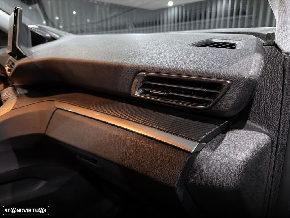 Peugeot 5008 1.5 BlueHDi Allure - 28