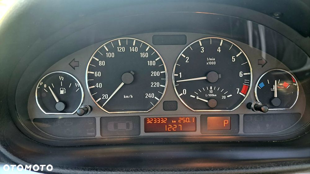 BMW Seria 3 - 14